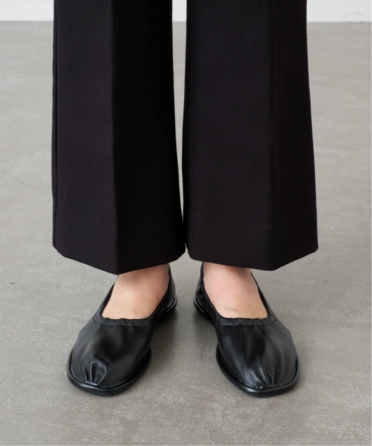 GRISE ブラック バレエシューズ 25cm GRISE ブラック バレエシューズ 25cm 予約》GRISEレザーメタル