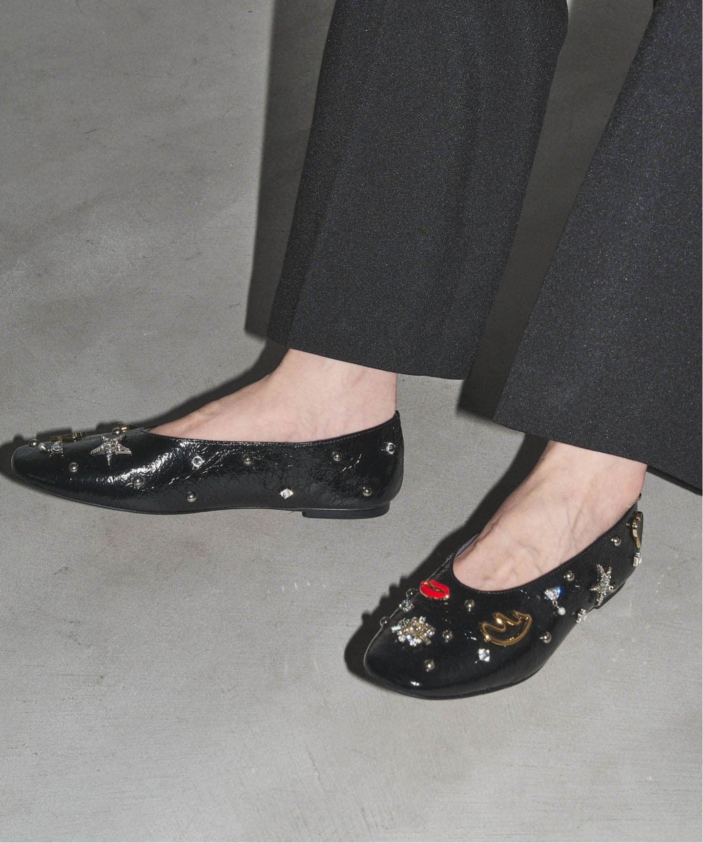 GRISE 24.0 黒 プリーツフラットシューズ GRISE 24.0 黒 プリーツ