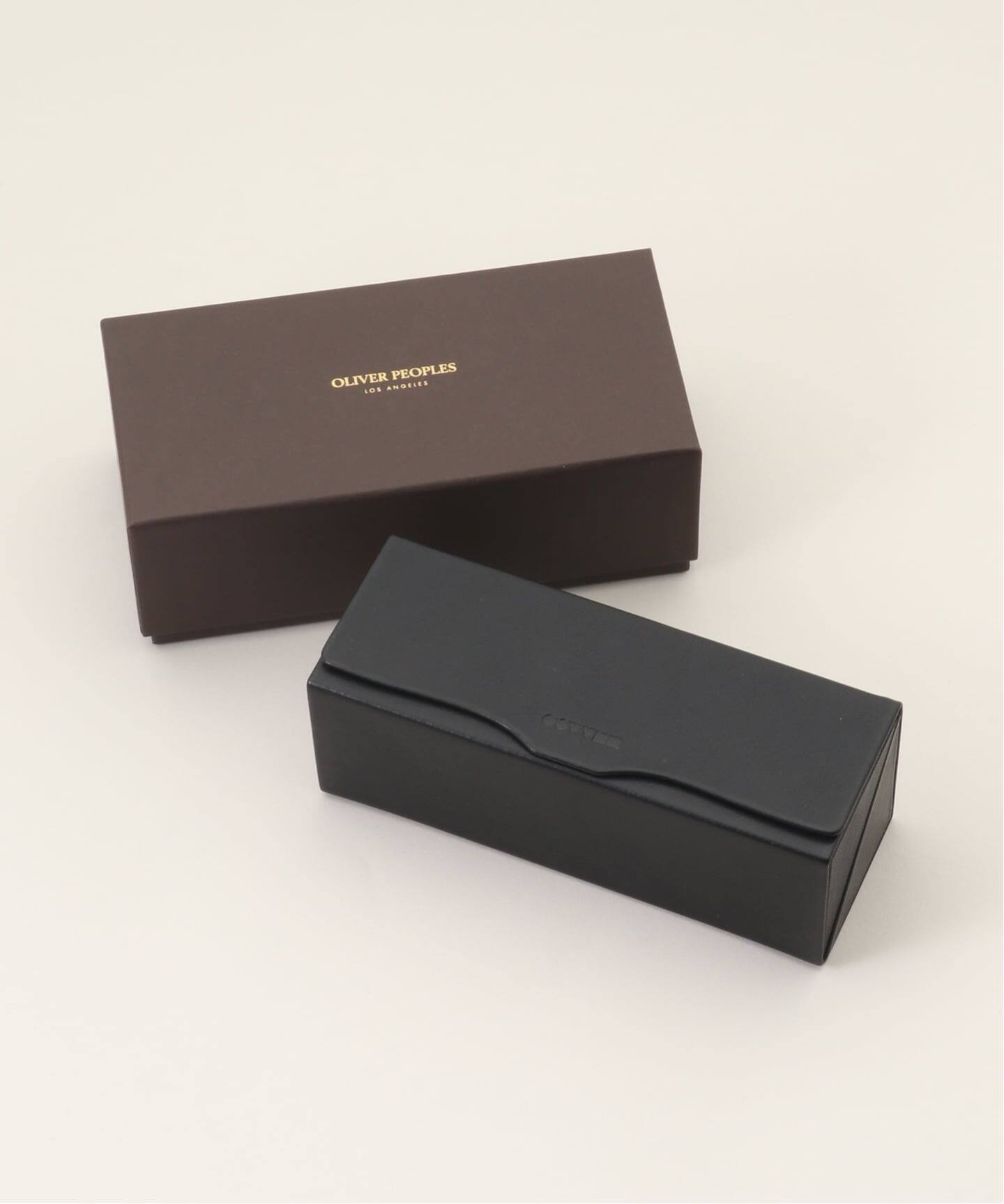 OLIVER PEOPLES ブラックフレーム ケース付き Oliver Peoples】Genuine Leather Two Frame Case Black（その他