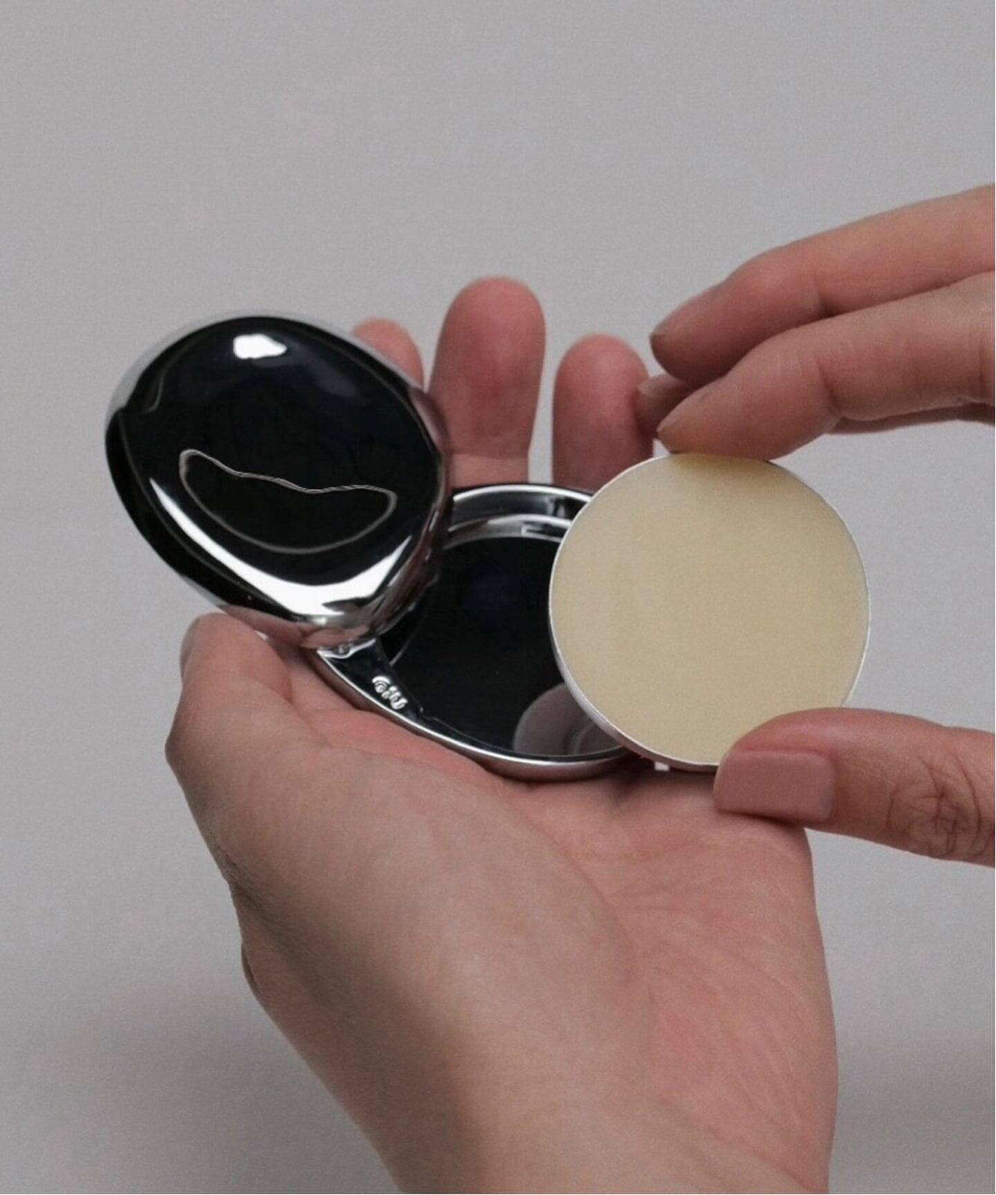 GiU/ギウ】YOUR BALM CASE SET mokko（本体＋レフィル）（マルチバーム