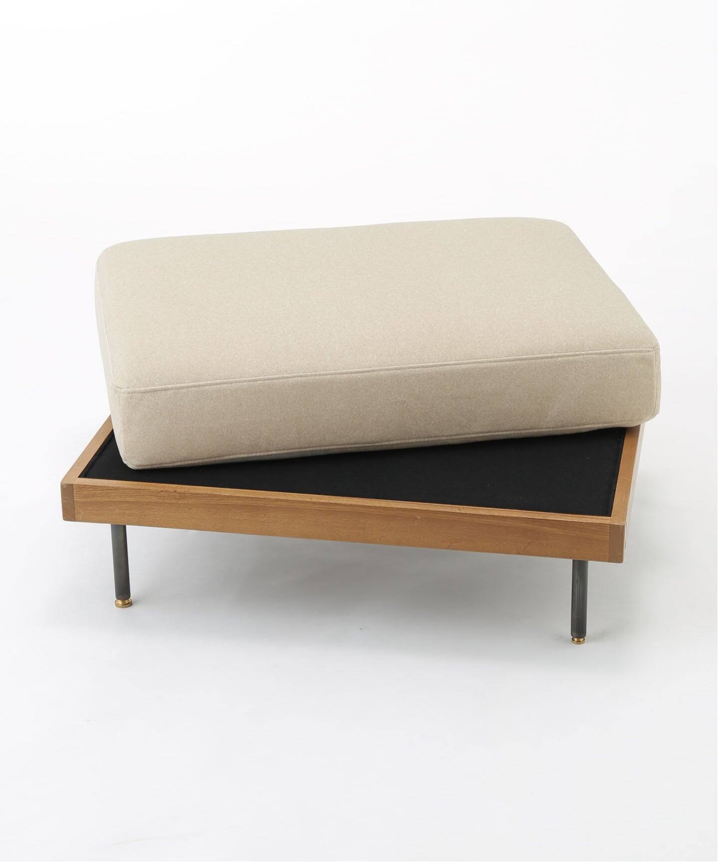 LILLE OTTOMAN 25AW Fabric(I) リルオットマン（ソファ）｜JOURNAL
