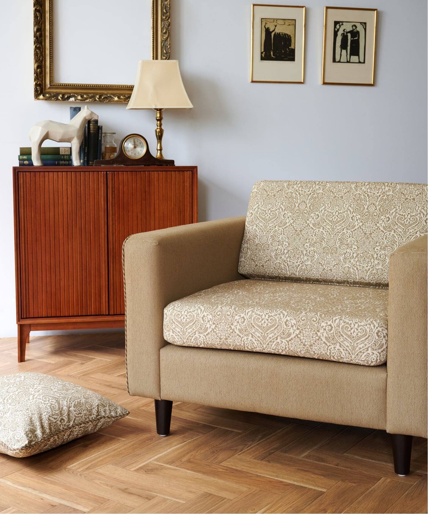予約》《大型商品》【United Wallpaper】JETTY SOFA 1P DAMASK2