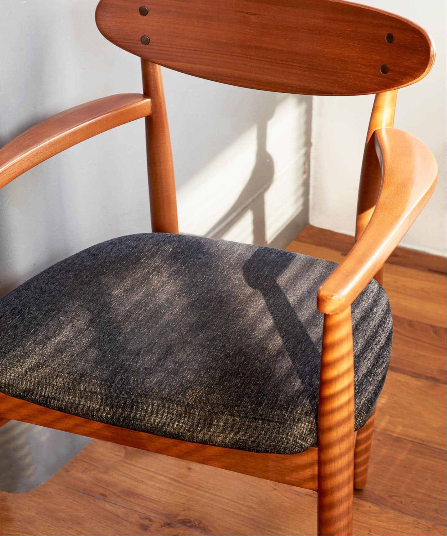 その他 ACME Furniture TRESTLES ARM CHAIR ACME Furniture TRESTLES ARM CHAIR / アクメファニチャー