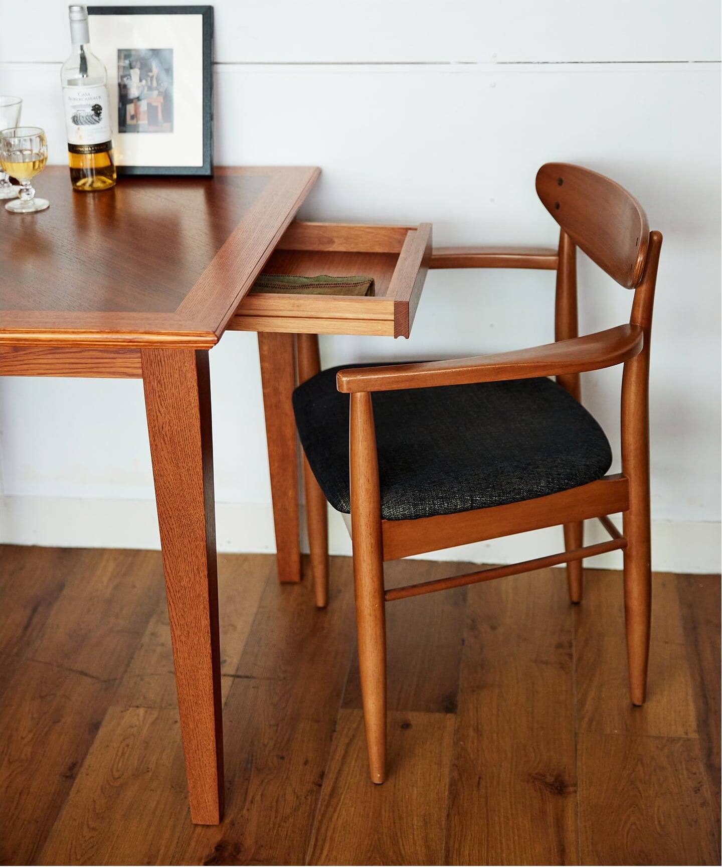 予約》《大型商品》TRESTLES ARM CHAIR トラッセルアームチェア