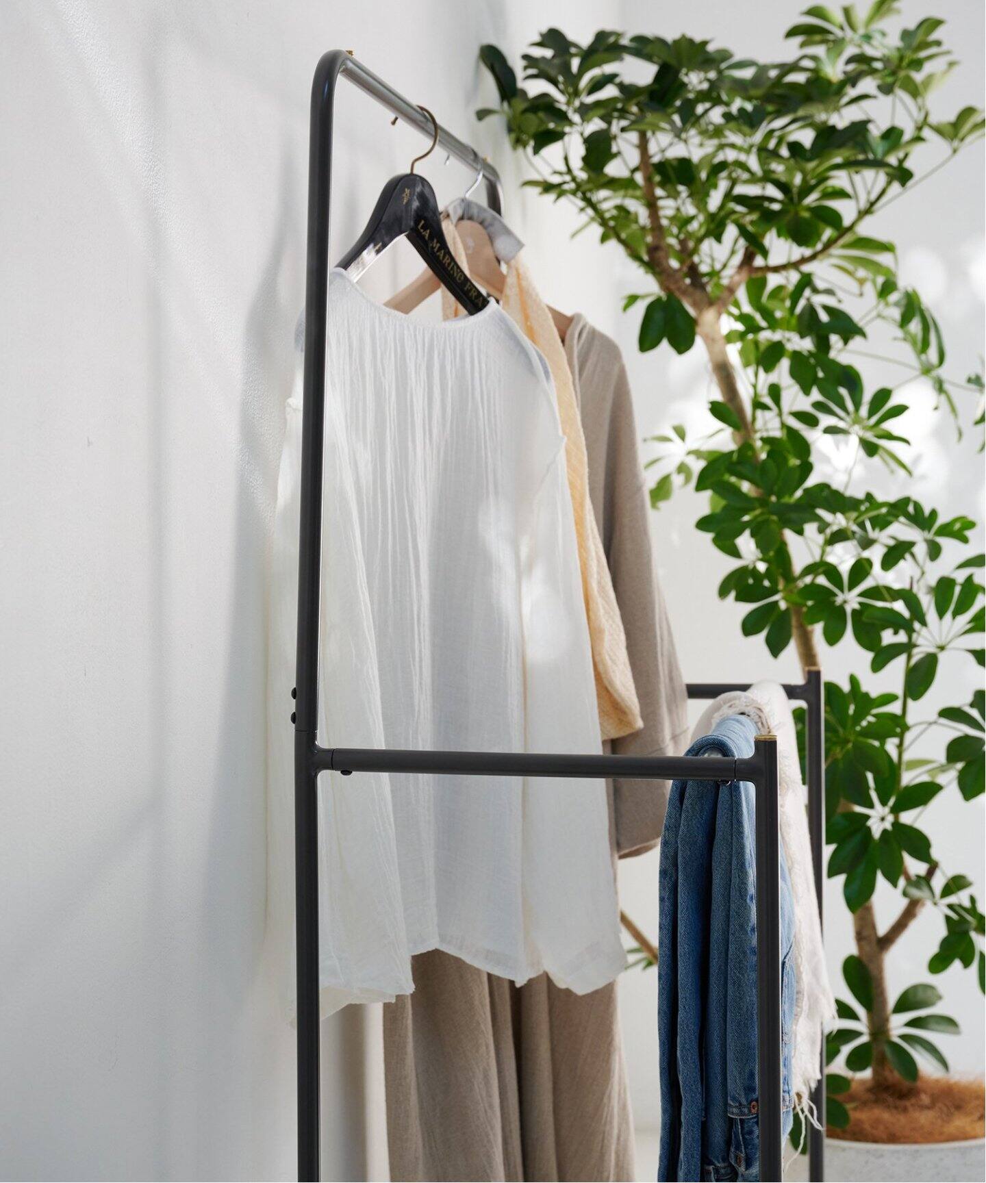 予約》《中型商品》HOLTE HANGER RACK charcoal ホルテ ハンガーラック 
