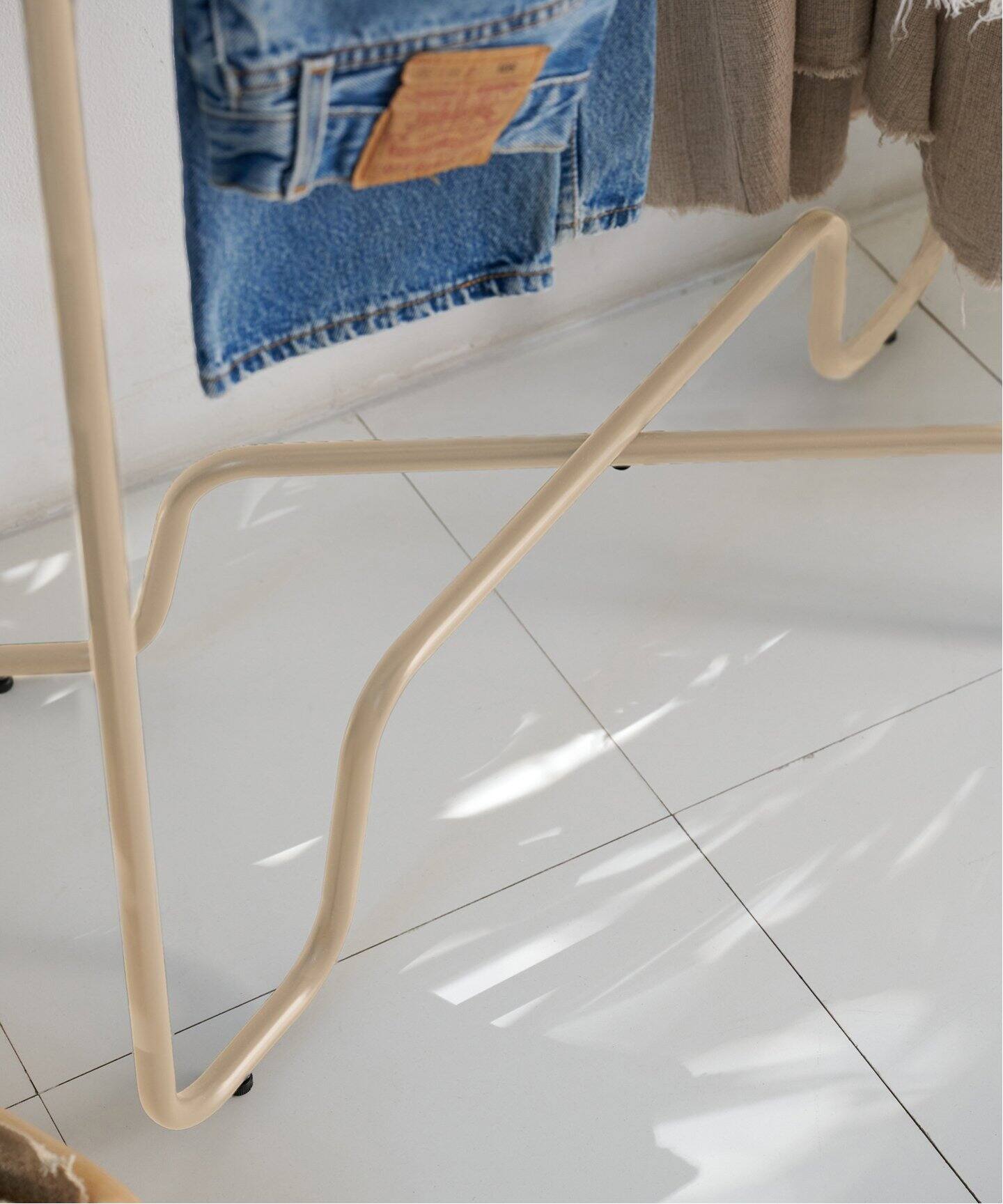 大型商品》HOLTE HANGER RACK sand ホルテ ハンガーラック（収納家具