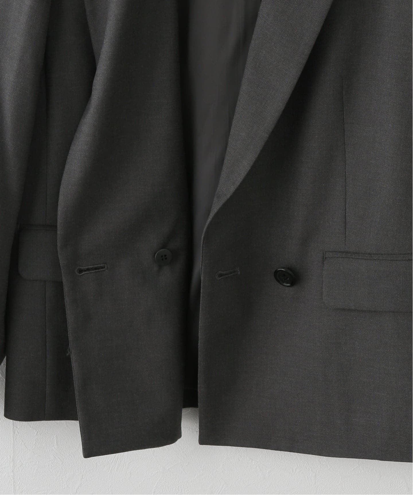 SPICK&SPAN ネイビーリネンダブルジャケット セットアップ可》サキソニーショートダブルジャケット（テーラード
