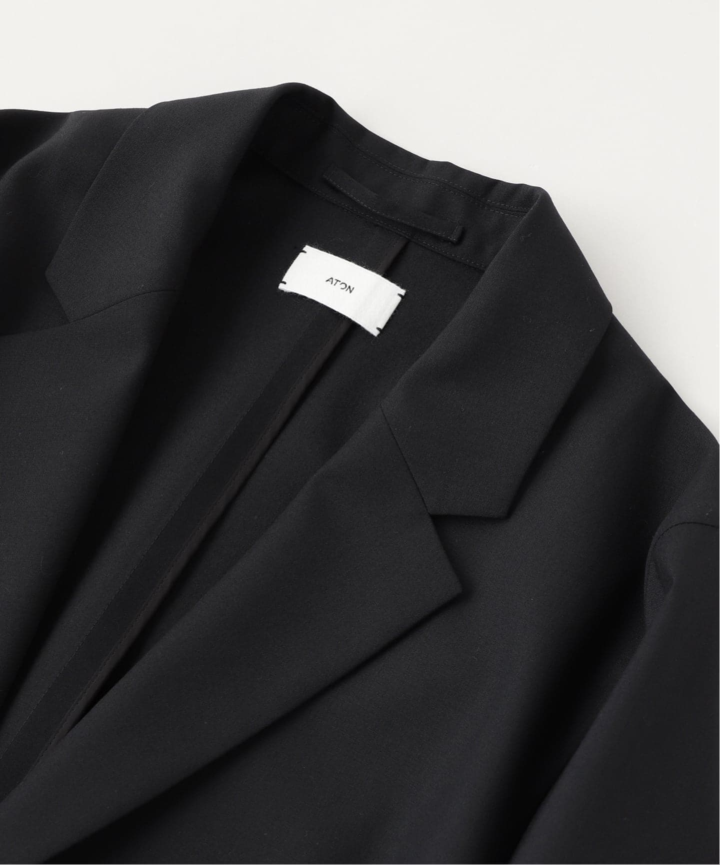 ATON（エイトン）WOOL TROPICAL TAILORED JACKET（テーラード