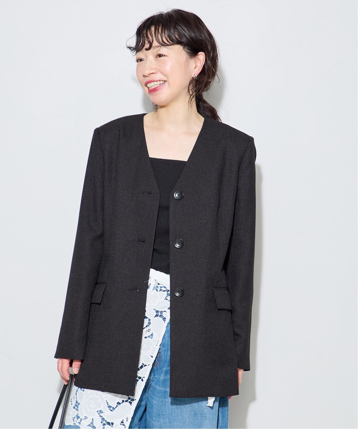 金子綾さん着用】リノオックス Vネックジャケット（ノーカラー