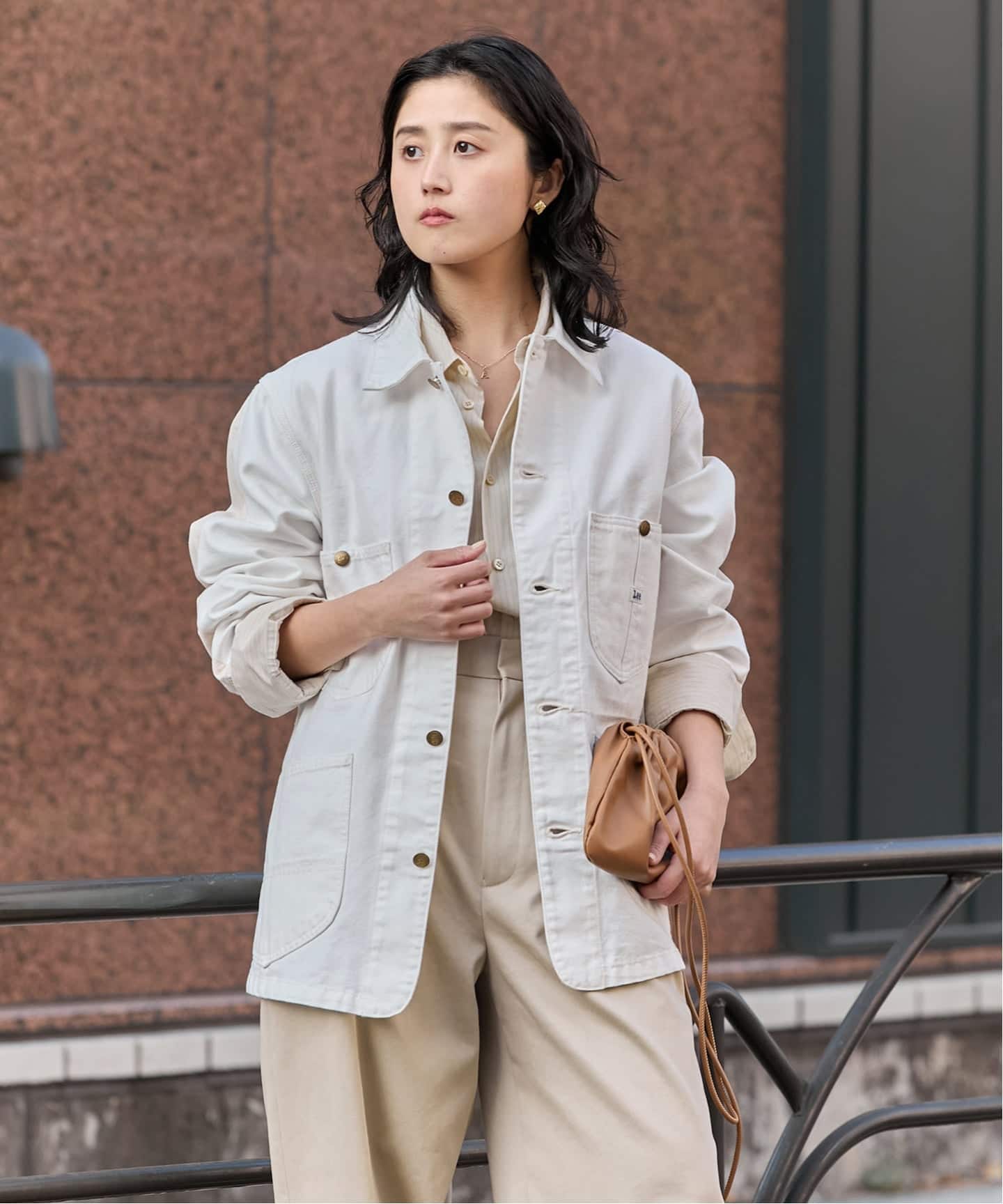 AT LAST & CO カバーオール　ベージュ AT LAST & CO カバーオール ベージュ AT LAST & CO カバーオール