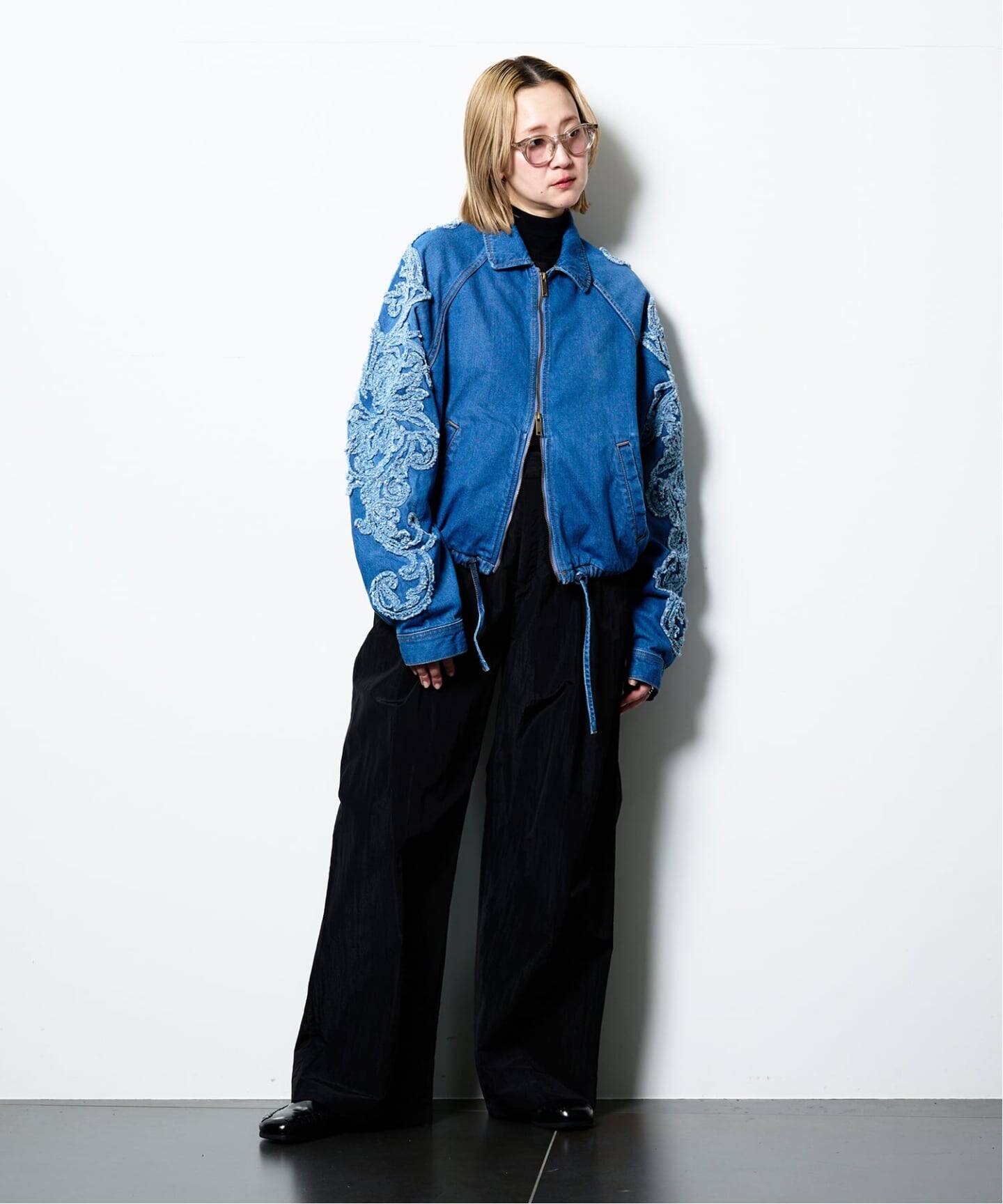 TAAKK SCULPTURAL EMBROIDERY DENIMBLOUSON TA26SS-BL030：デニム
