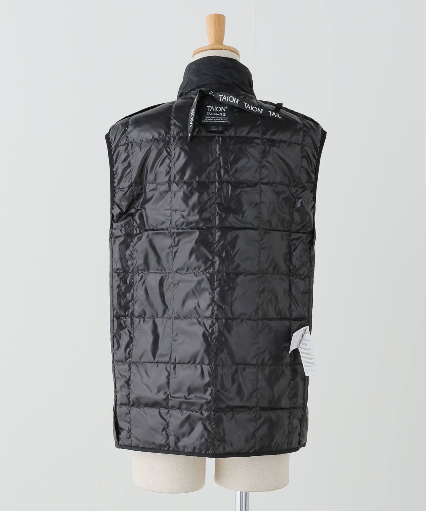 trois 中綿ベスト TAION HI NECK W-ZIP DOWN VEST（ダウン・中綿ベスト）｜BOICE FROM