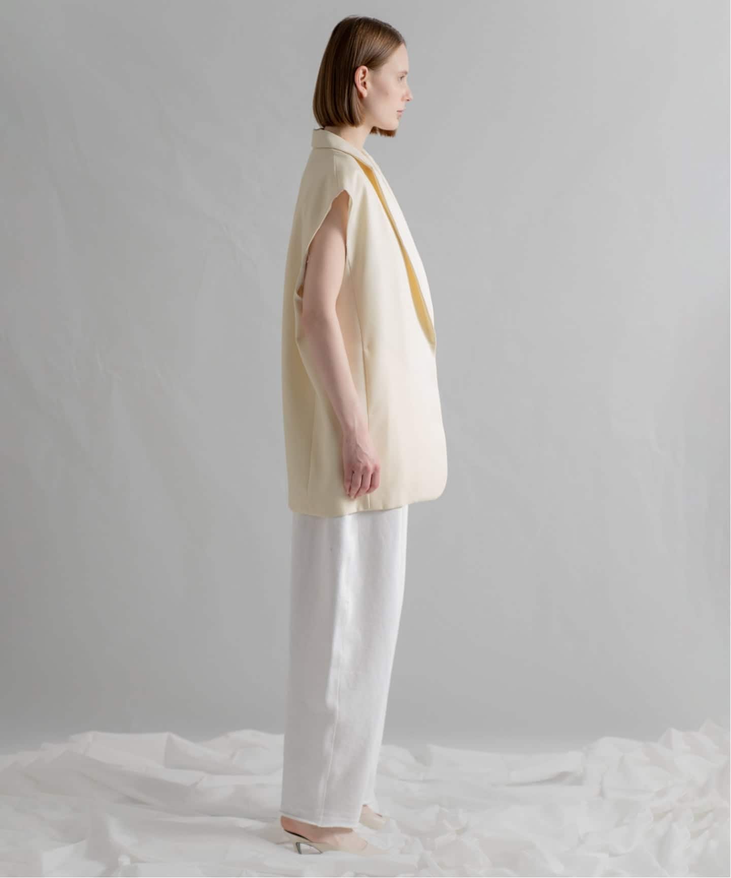 TAILORED COLLAR GIRET / テイラードカラージレ】（ベスト）｜CALMER
