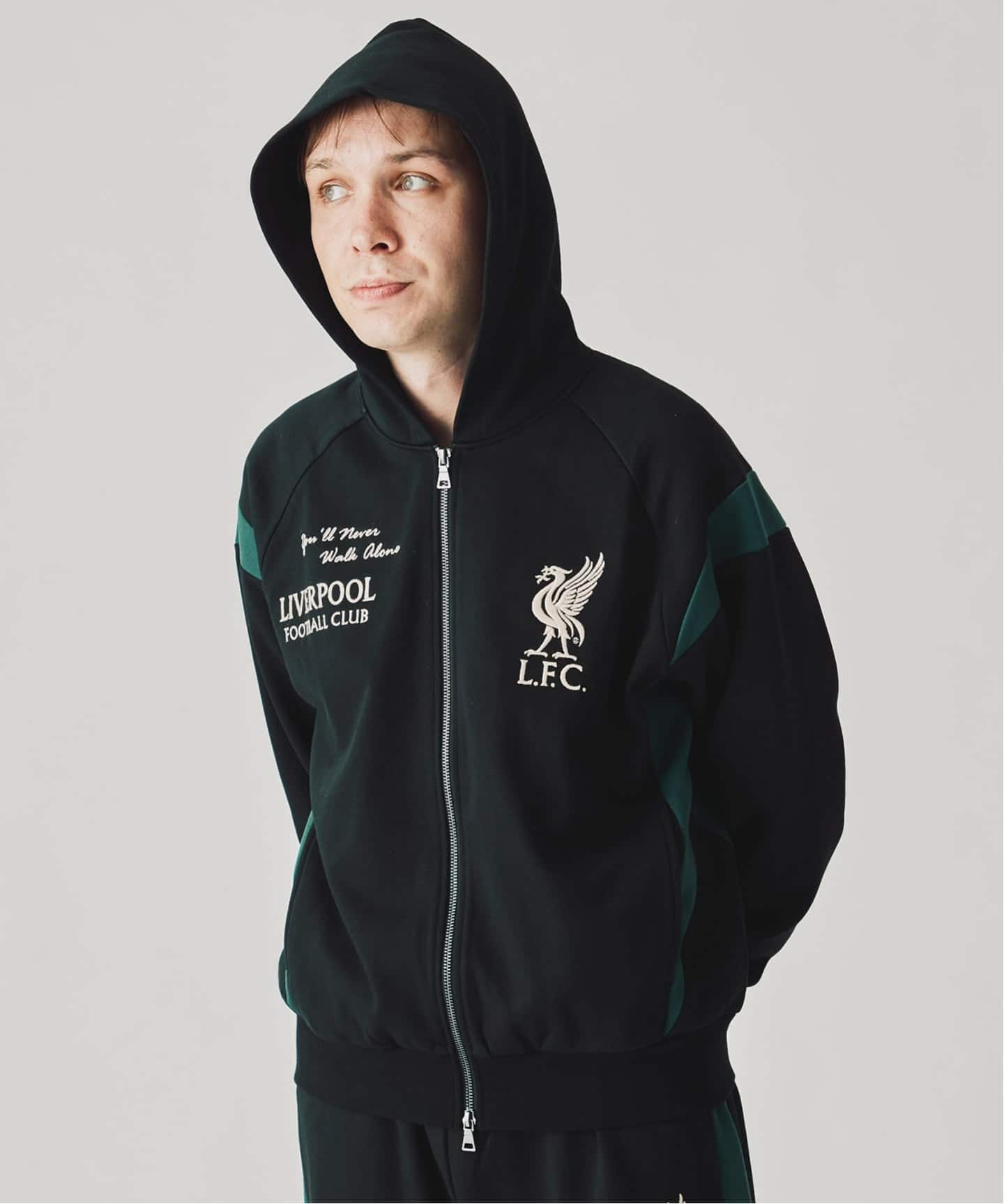 【希少】美品 リバプール刺繍ロゴ ジャケット　ット セットアップ　L Liverpool FC / リバプールFC】 Sweat hoodie（その他ブルゾン