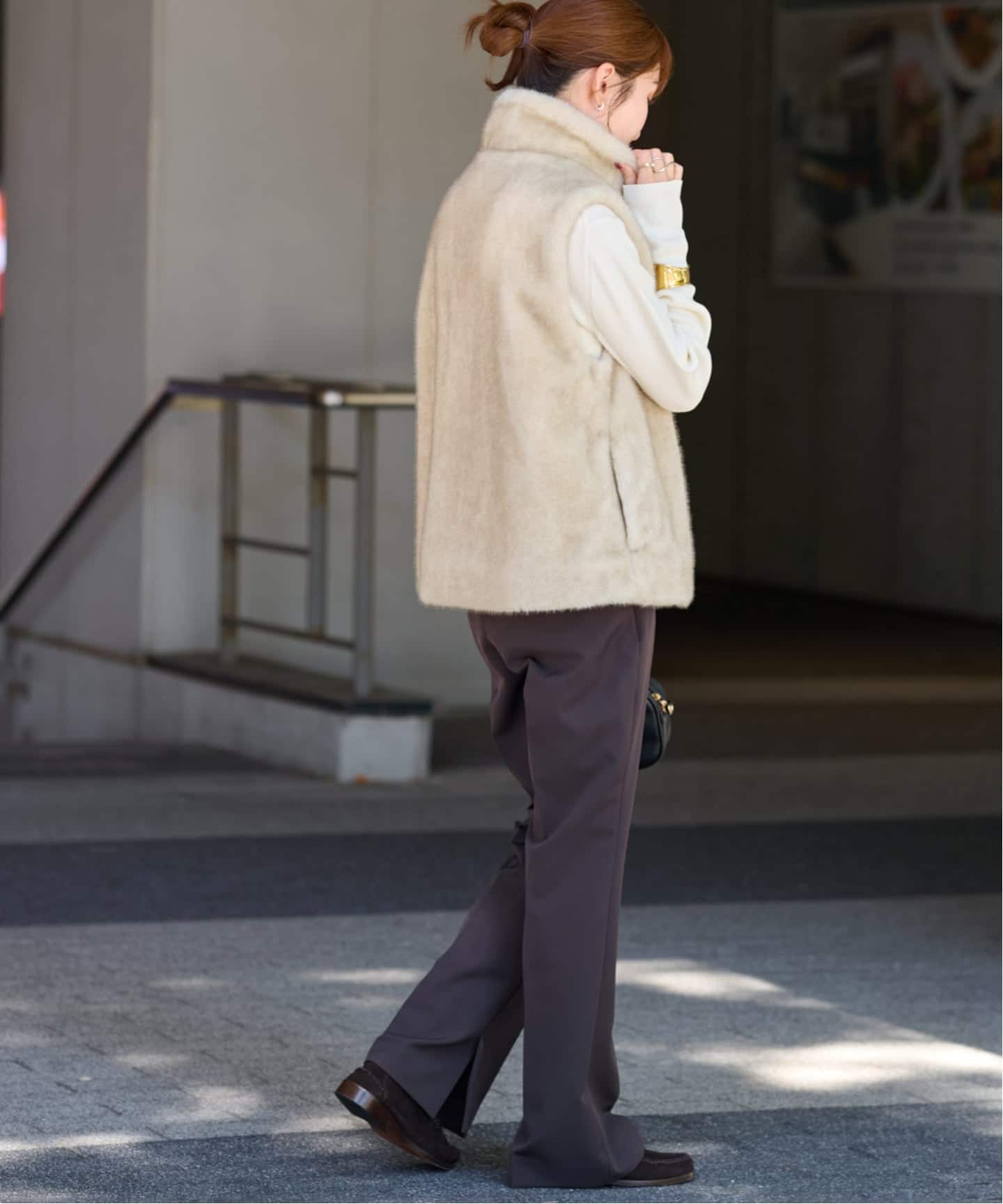 WEB限定追加 / 新色》スタンドカラーファーベスト（ベスト）｜JOURNAL