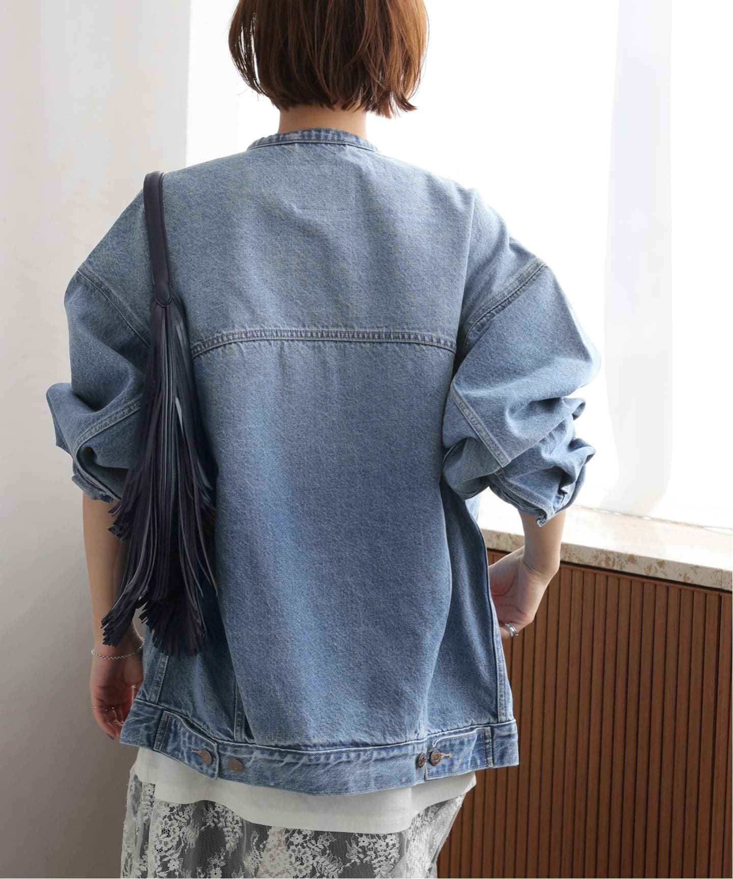 予約》［26SS新作］別注【LEVI'S】COLLARLESS XL TRUCKER：デニム