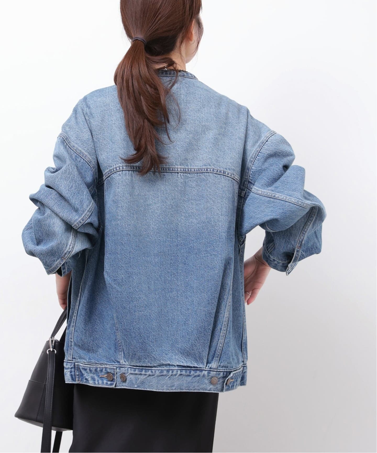 予約》［26SS新作］別注【LEVI'S】COLLARLESS XL TRUCKER：デニム