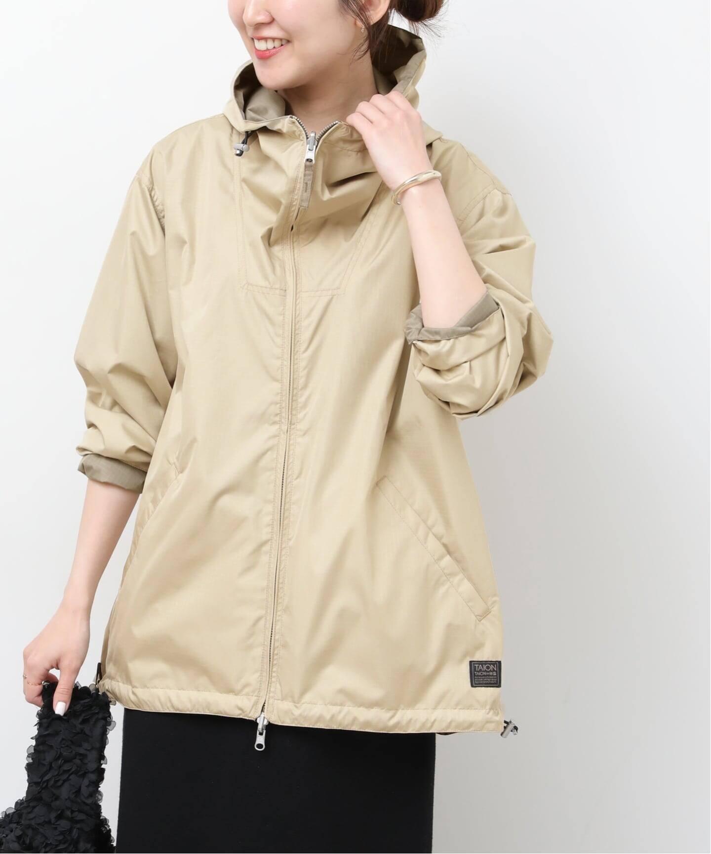 予約》［26SS新作］別注【TAION / タイオン】リバーシブルパーカー