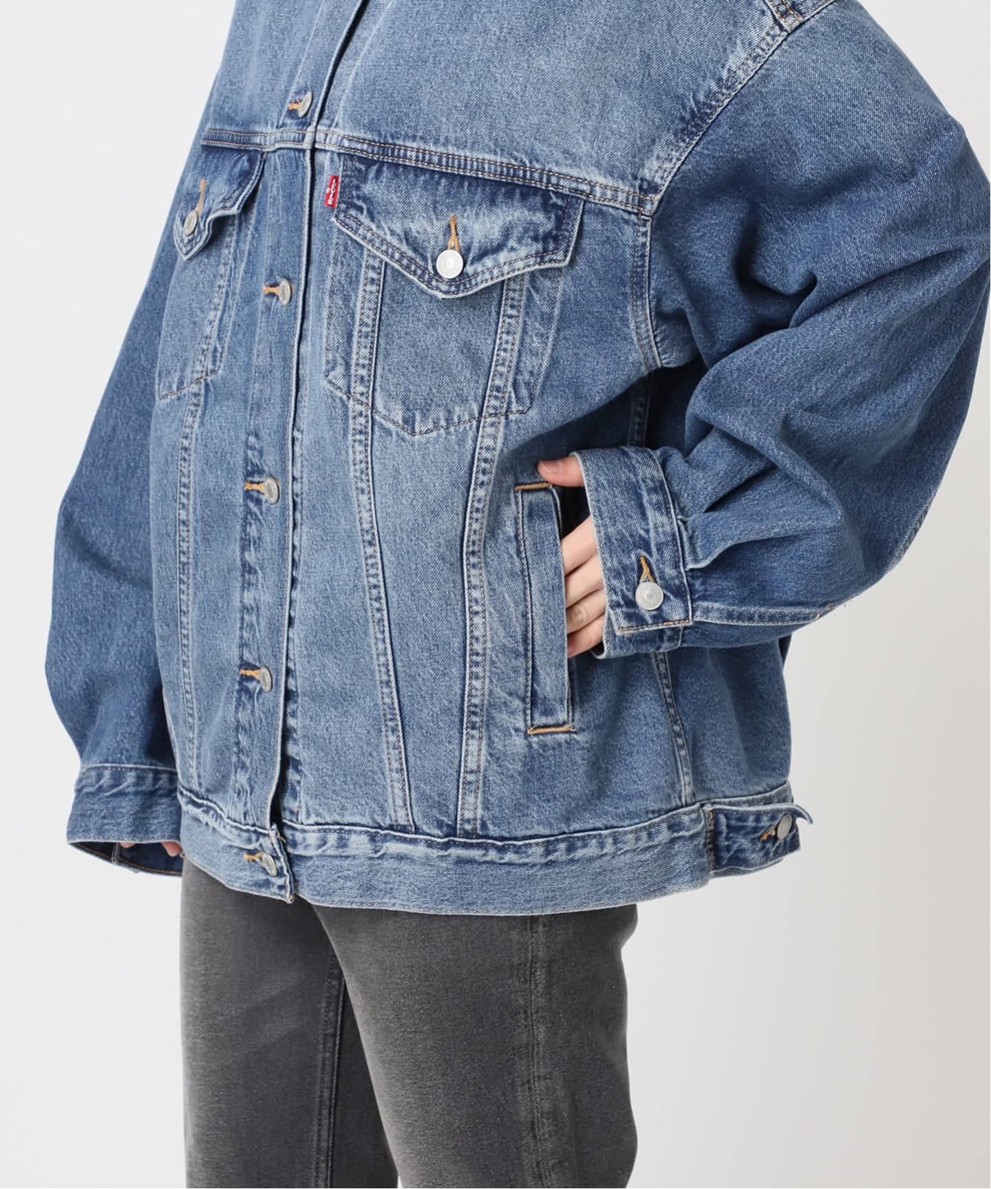 予約》【LEVI'S/リーバイス】XL WOMENS TRUCKER（デニムジャケット