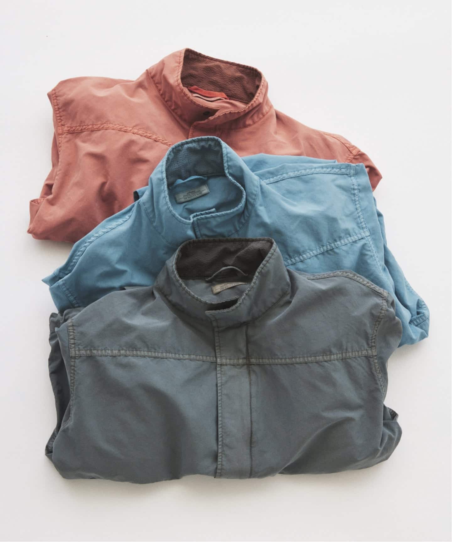 フェード マウンテン スタンドカラー ブルゾン（マウンテンパーカー