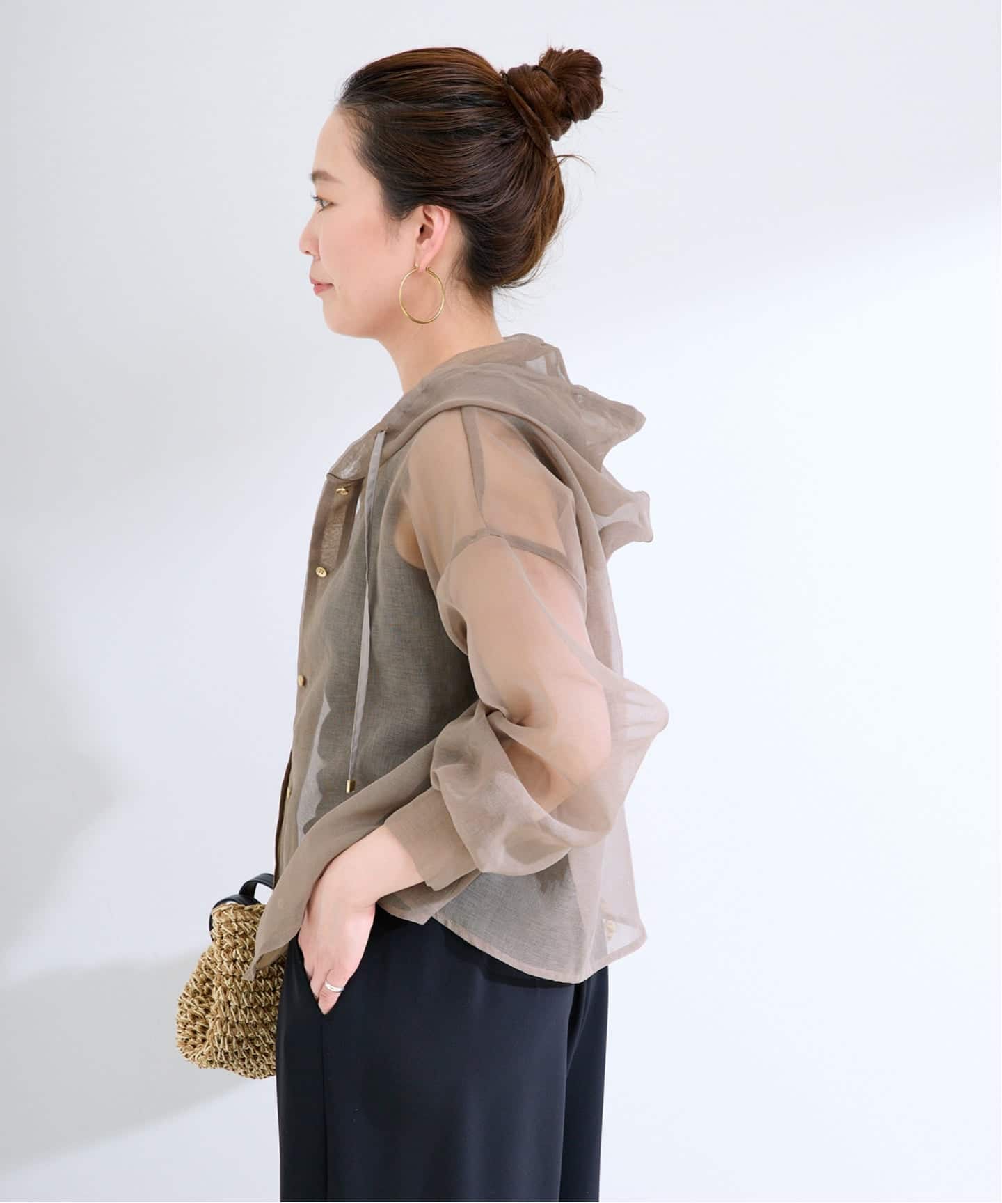 BEIGE, BERNARD シアーライトブルゾン 4 ブラック 麻　薄手 BEIGE, BERNARD シアーライトブルゾン 4 ブラック 麻 薄手 BEIGE