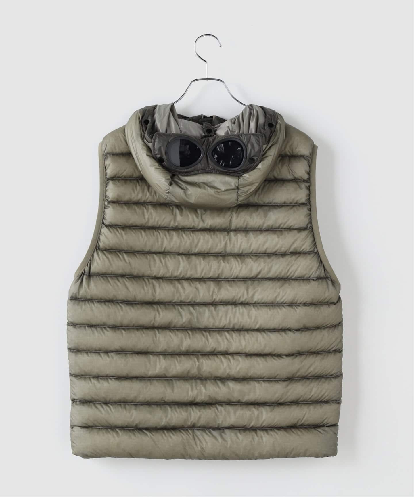 C.P.Company / シーピーカンパニー D.D. SHELL GOGGLE DOWN GILET