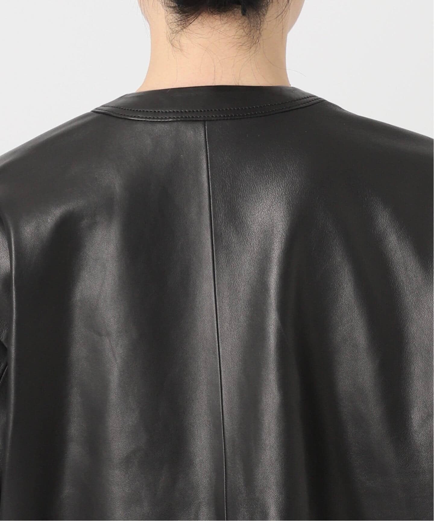 追加予約》シープクルーネックブルゾン（レザージャケット）｜IENA