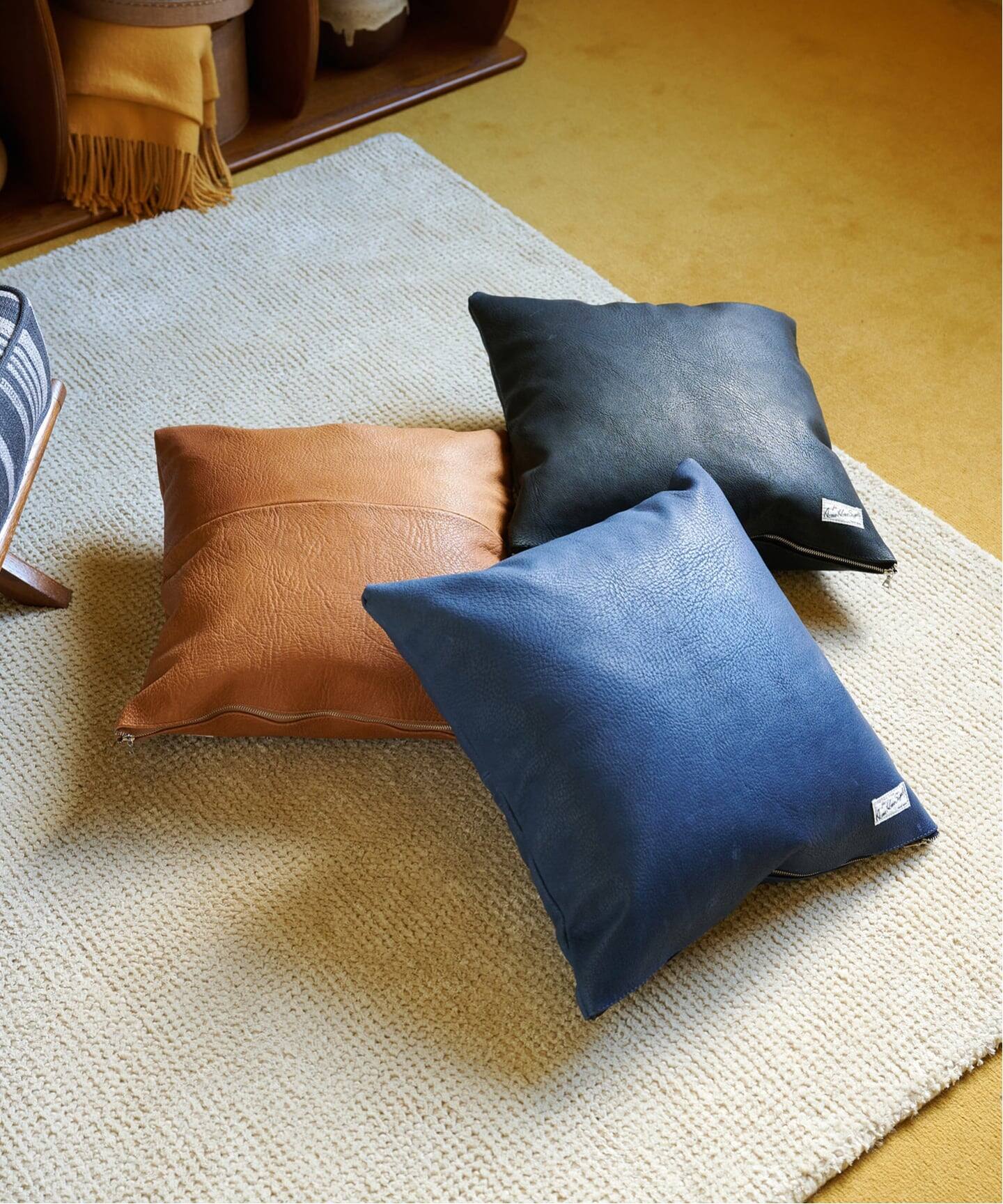 レア  ウッドペッカー   昭和レトロ  クッション1957 VELVET GRAFFITI CUSHION クッションカバー45cm（クッション