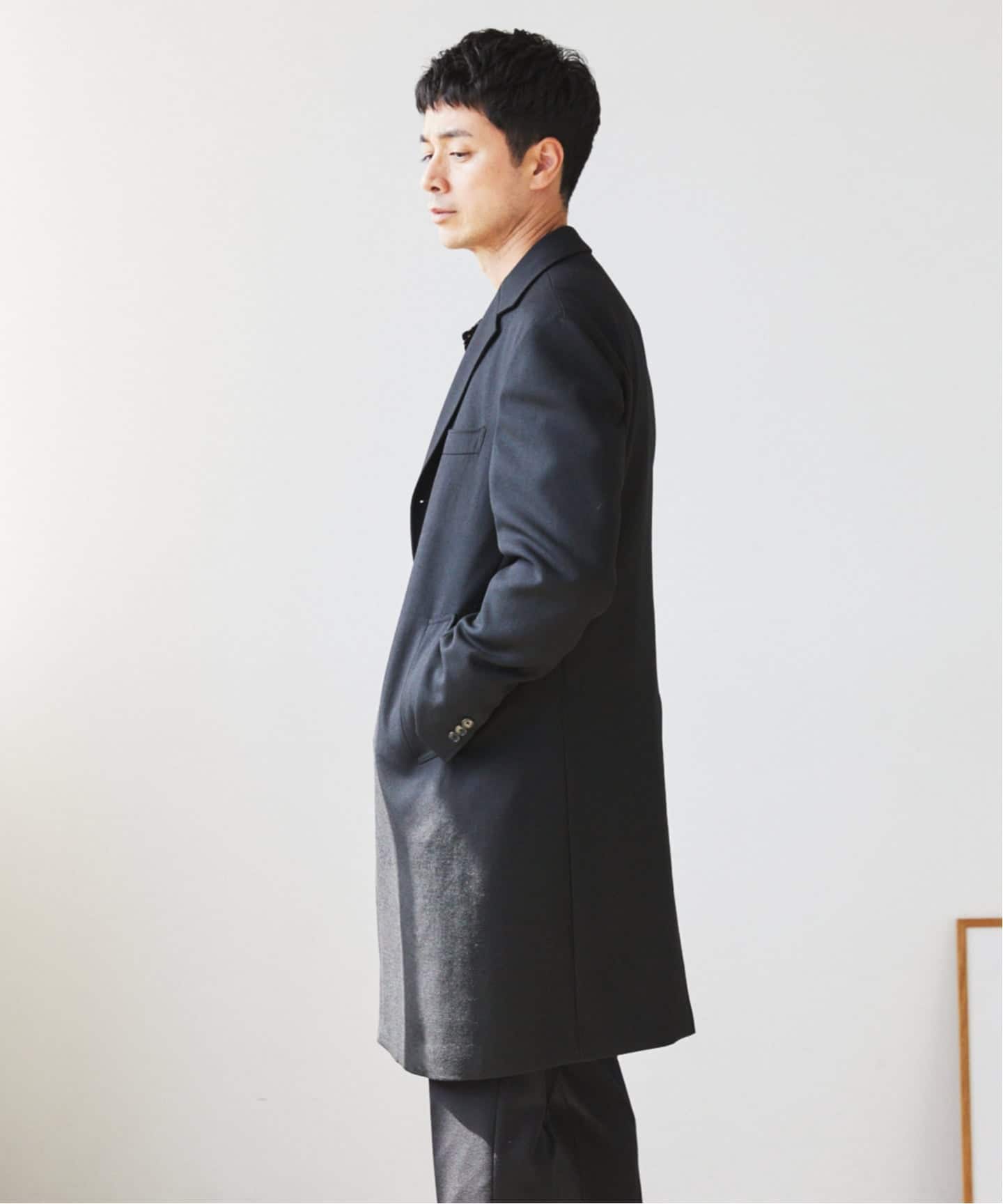 新品同様 現行 フェンディ 超ロング チェスターコート 48 ウールギャバ 新品同様 現行 フェンディ 超ロング チェスターコート 48 ウールギャバ