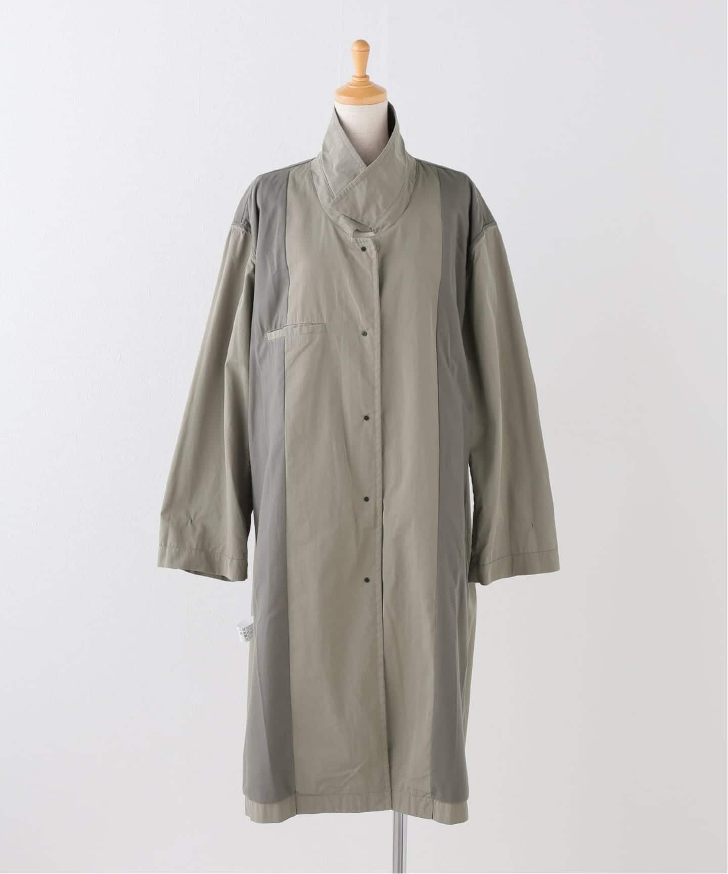 LOW CLASSIC/ロウ クラシック】 Draped trench coat（トレンチコート