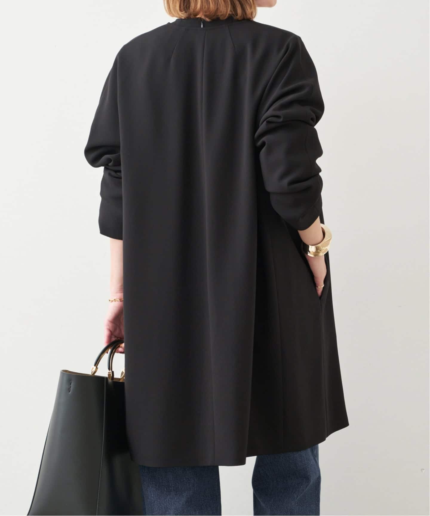 予約》*トリアセジョーゼット ノーカラー ハーフコート（ノーカラー