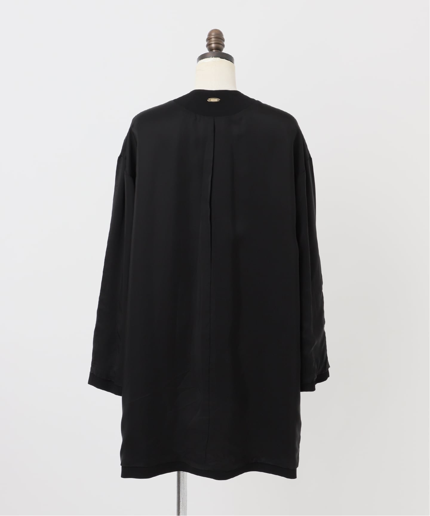 予約》*トリアセジョーゼット ノーカラー ハーフコート（ノーカラー