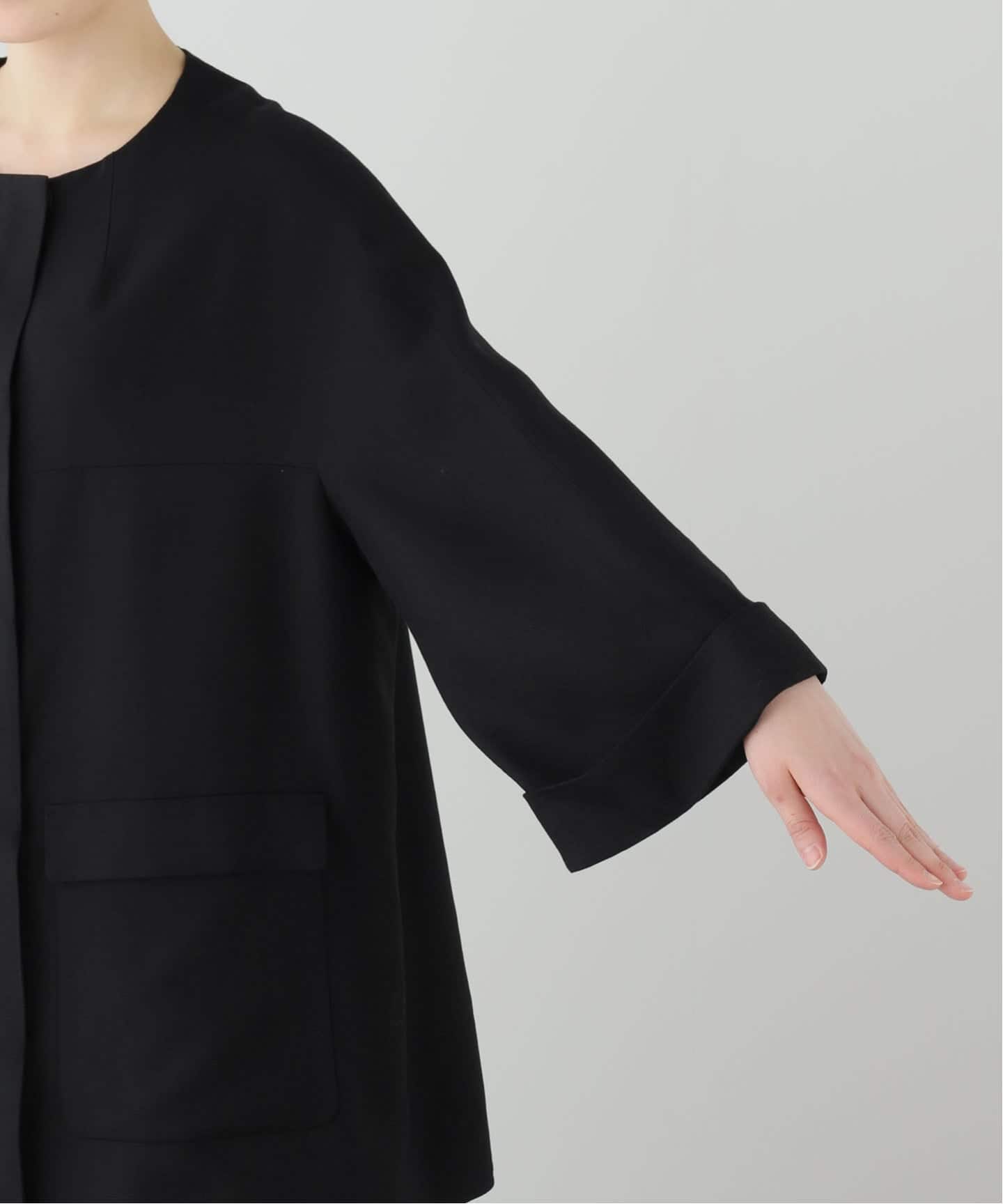 LISIERE VASINO NO COLLAR COAT（ノーカラーコート）｜L'Appartement