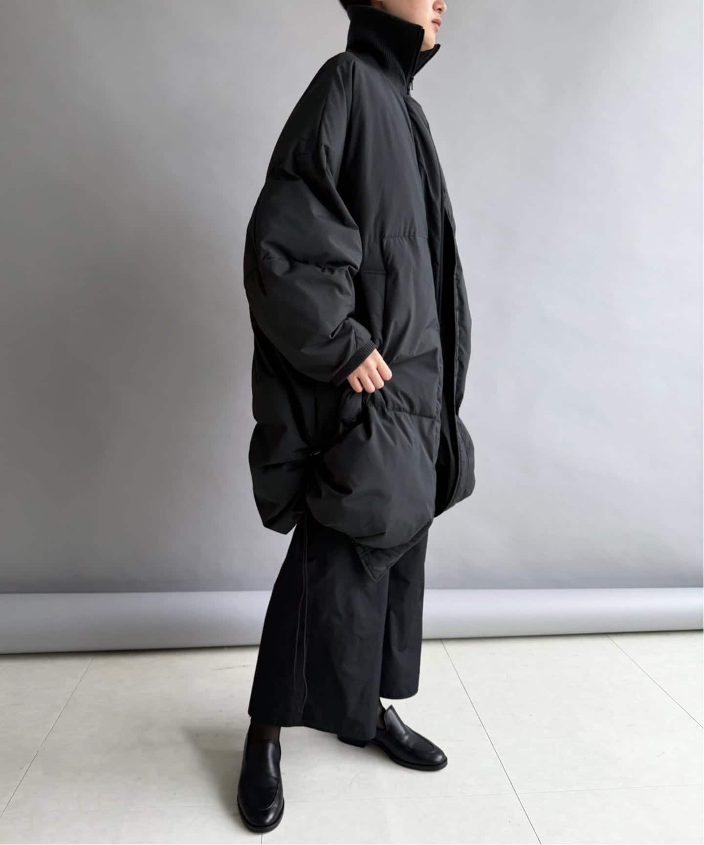 予約》【Hella/ヘラ】 for LULU Long High Neck Padded Coa（その他