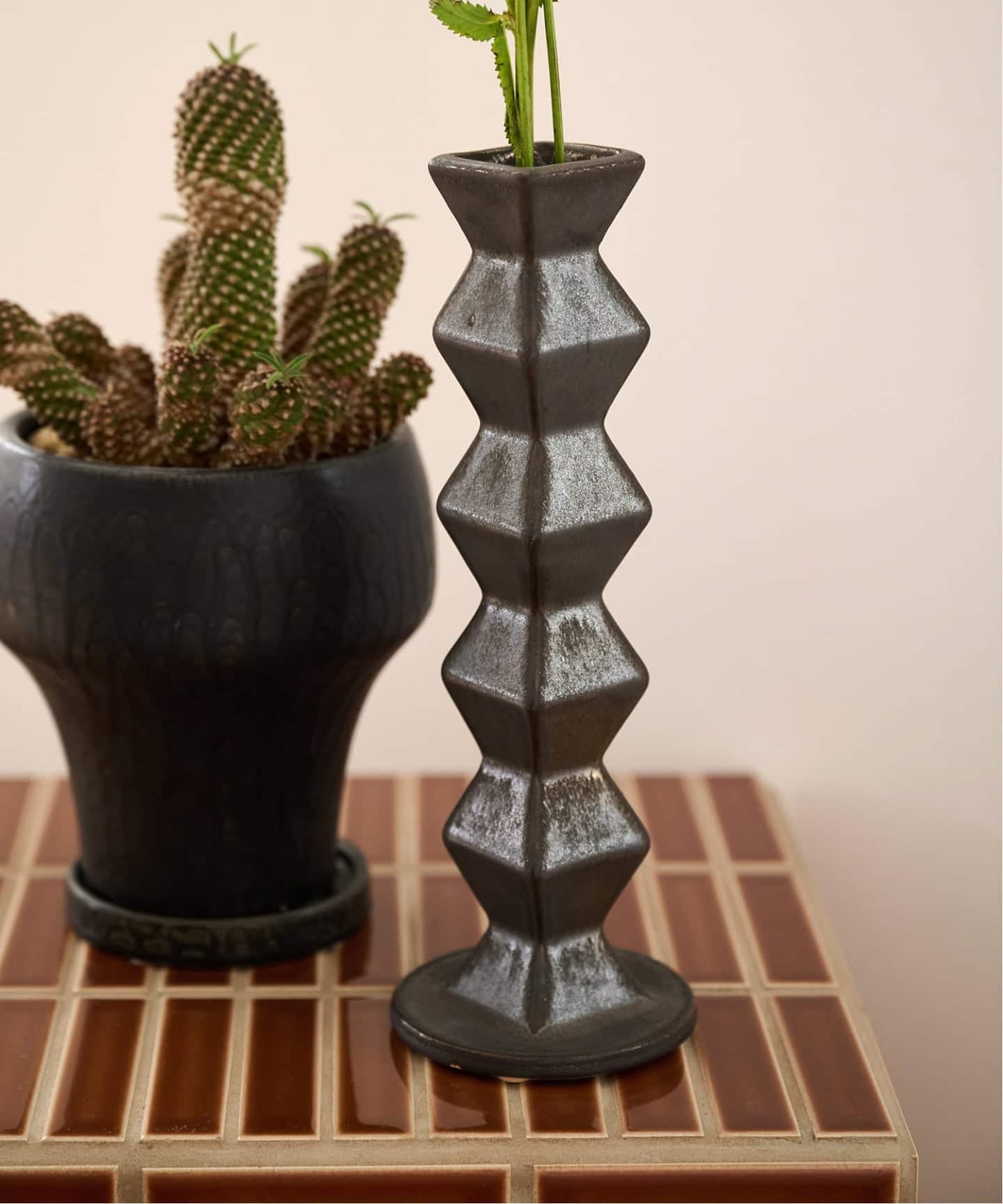 予約》FLOWER VASE ZIGZAG L フラワーベース（フラワーベース