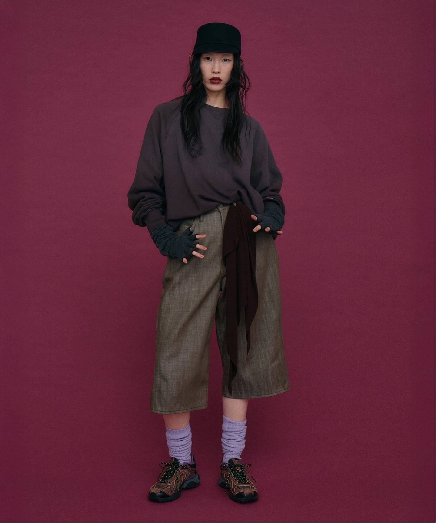 予約》KURO 別注 WIDE SPREAD CROPPED デニムパンツ（デニムパンツ