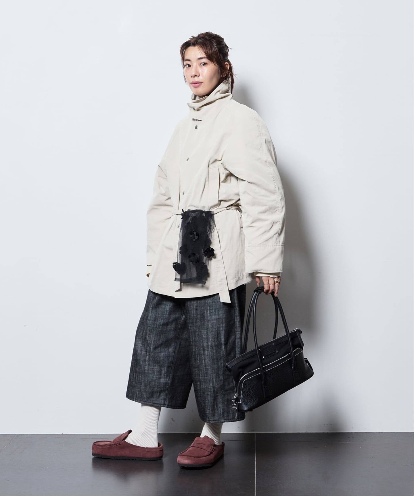 予約》KURO 別注 WIDE SPREAD CROPPED デニムパンツ（デニムパンツ