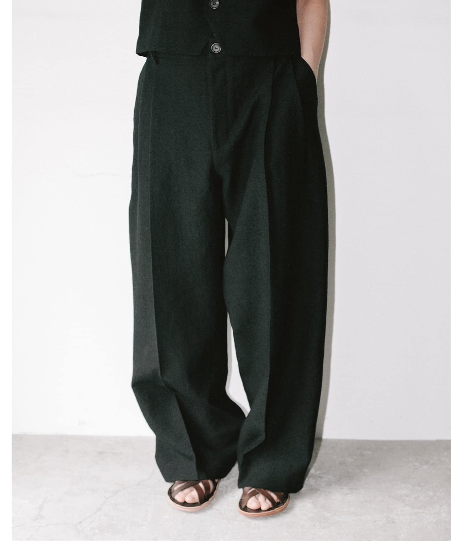 CRISTA SEYA / クリスタ セヤ】 DOUBLE PLEATED WIDE TROUSERS