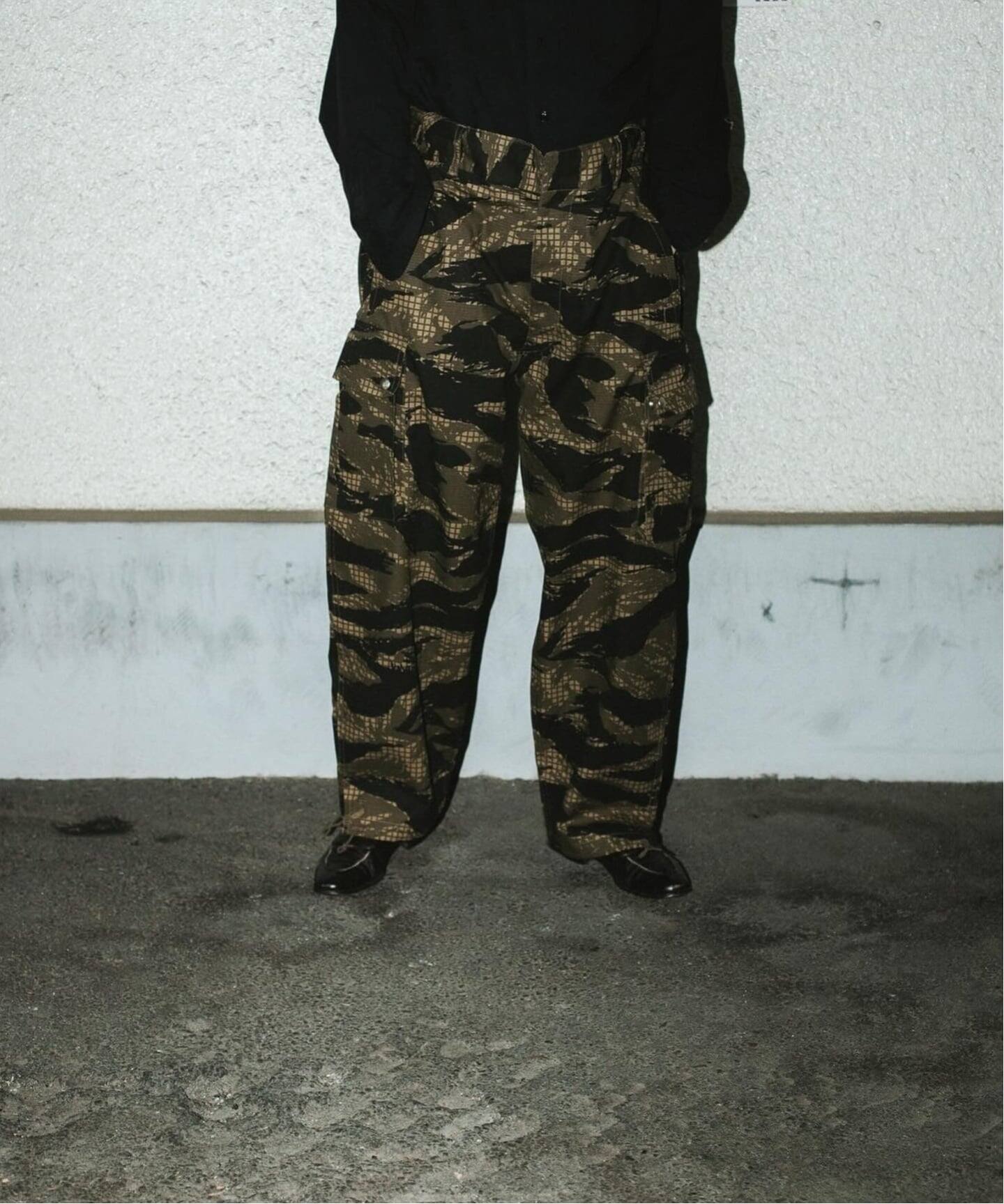 WILLOW PANTS ウィローパンツ】 P-036 night-tiger camo：カーゴ