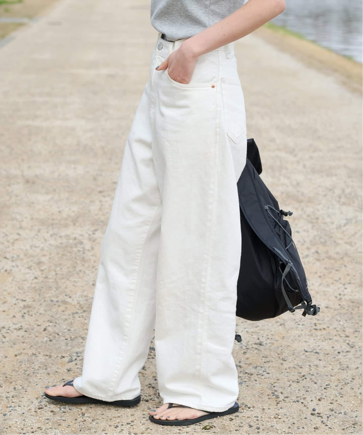 追加2 ULTサマーデニムハイライズルーズ5PKT WHITE（デニムパンツ