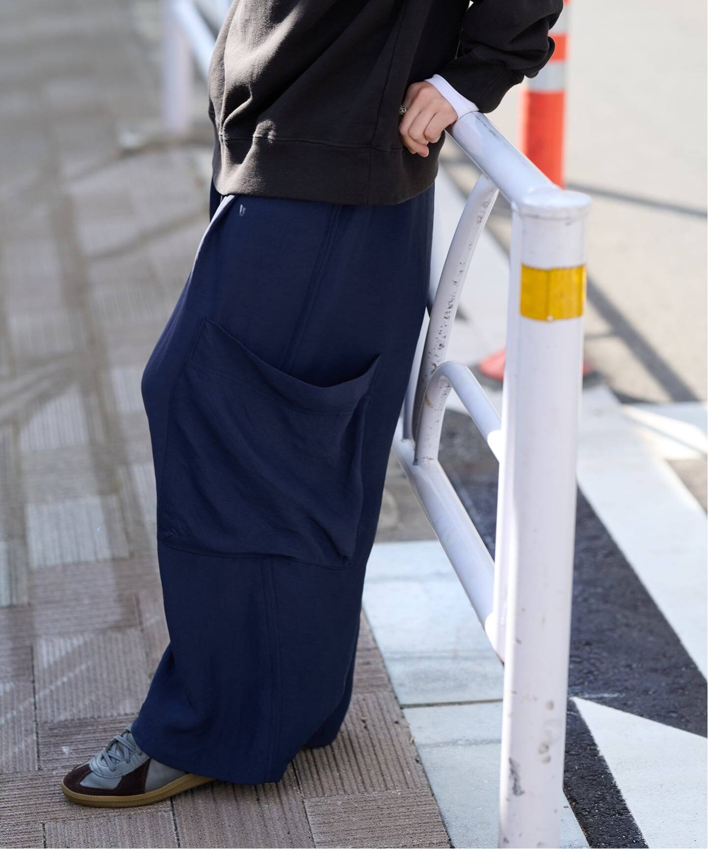 ETRE TOKYO バックサテンリラクシーカーゴパンツ（スラックス）｜BOICE