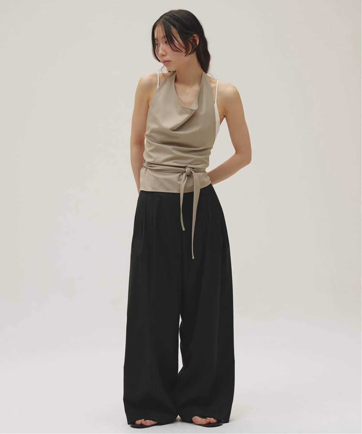 TODAYFUL Lightweight Tuck Trousers（スラックス）｜BOICE FROM