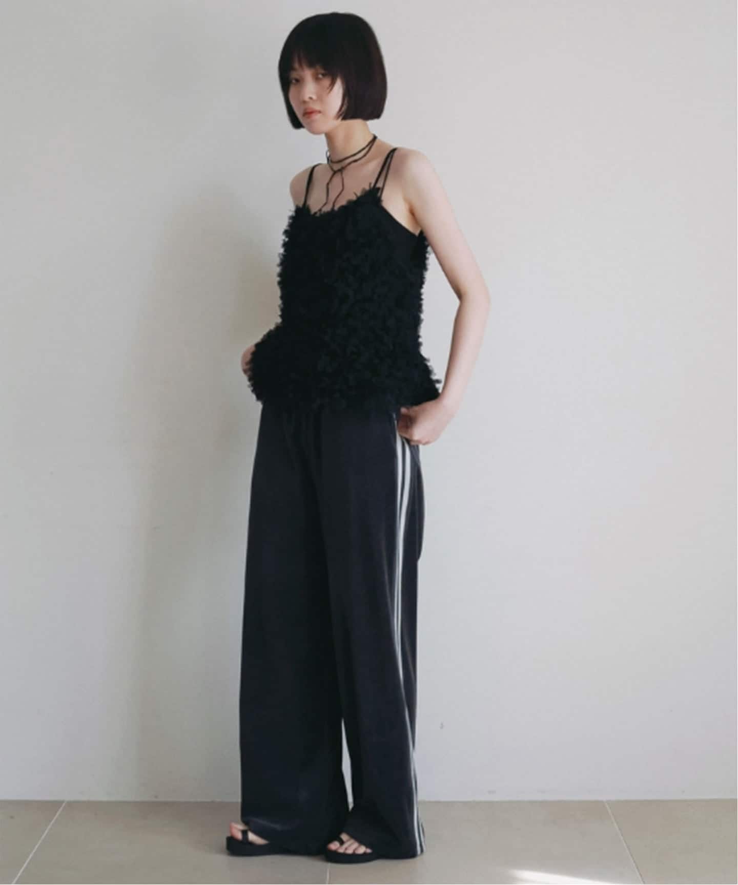 anuke Velour Track Pants（ジャージ／トラックパンツ）｜BOICE FROM
