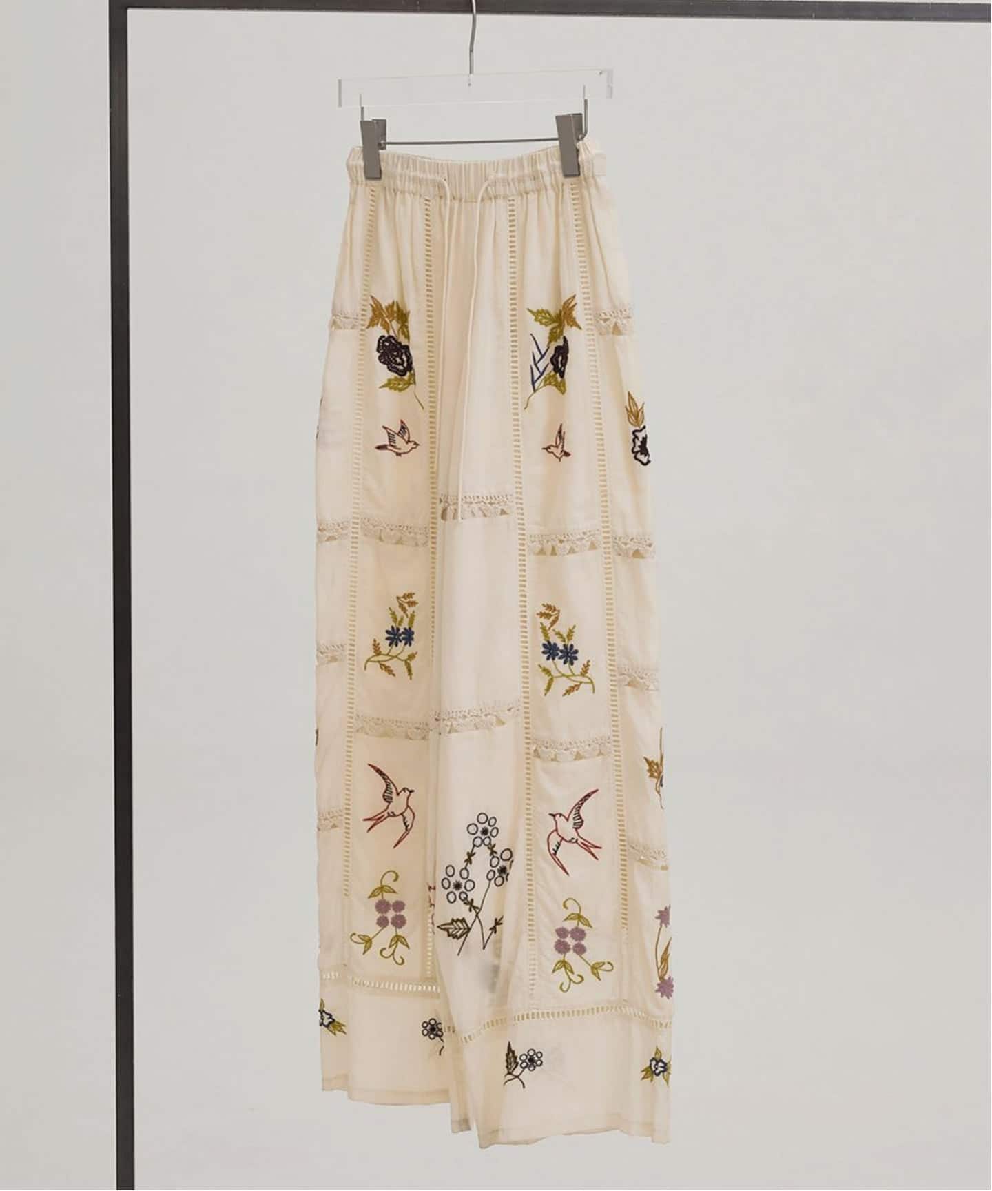 TODAYFUL Embroidery Patchwork Trousers（スラックス）｜BOICE FROM