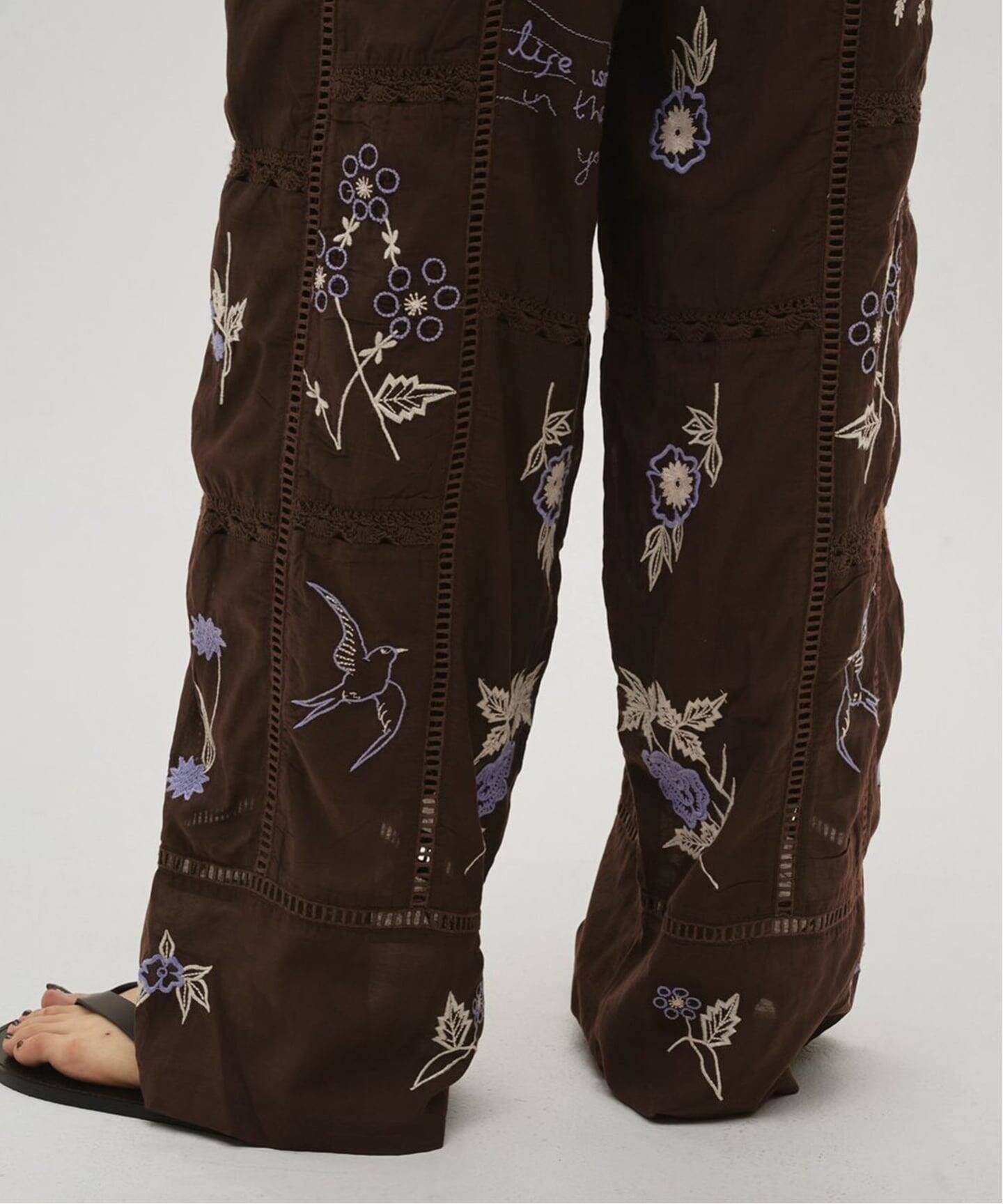 予約》TODAYFUL Embroidery Patchwork Trousers（スラックス）｜BOICE