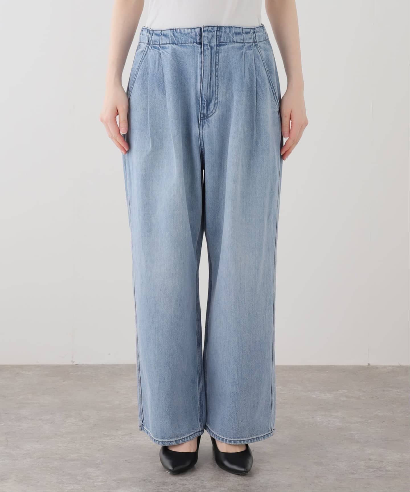 ETRE TOKYO デニムタックワイドパンツ（デニムパンツ・ジーンズ