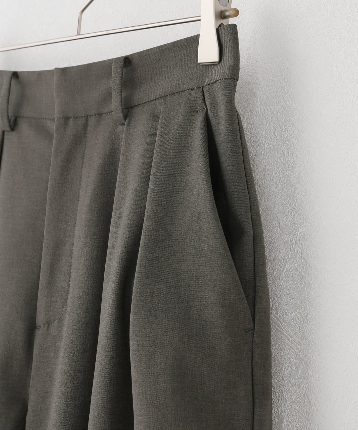 セットアップ可》ツイルストレッチタックパンツ（スラックス）｜Spick