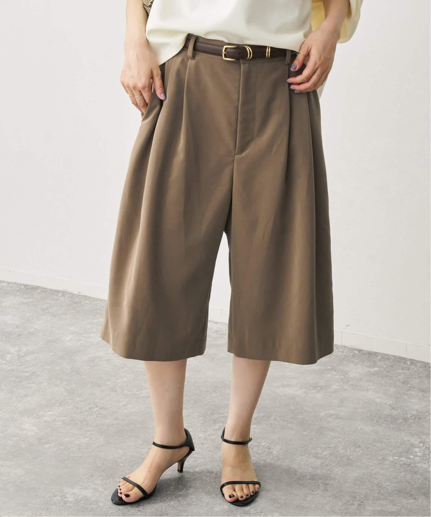 ツータックキュロットパンツ（ショート・ハーフパンツ）｜Spick & Span