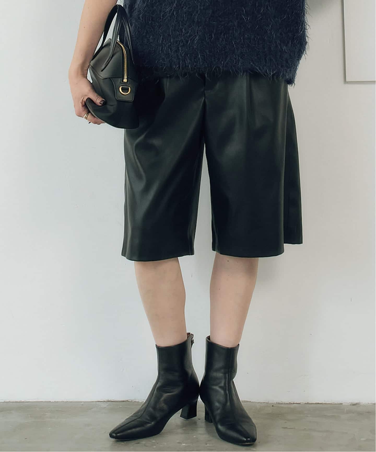 手洗い可》フェイクレザーイージーハーフパンツ（ショート・ハーフ