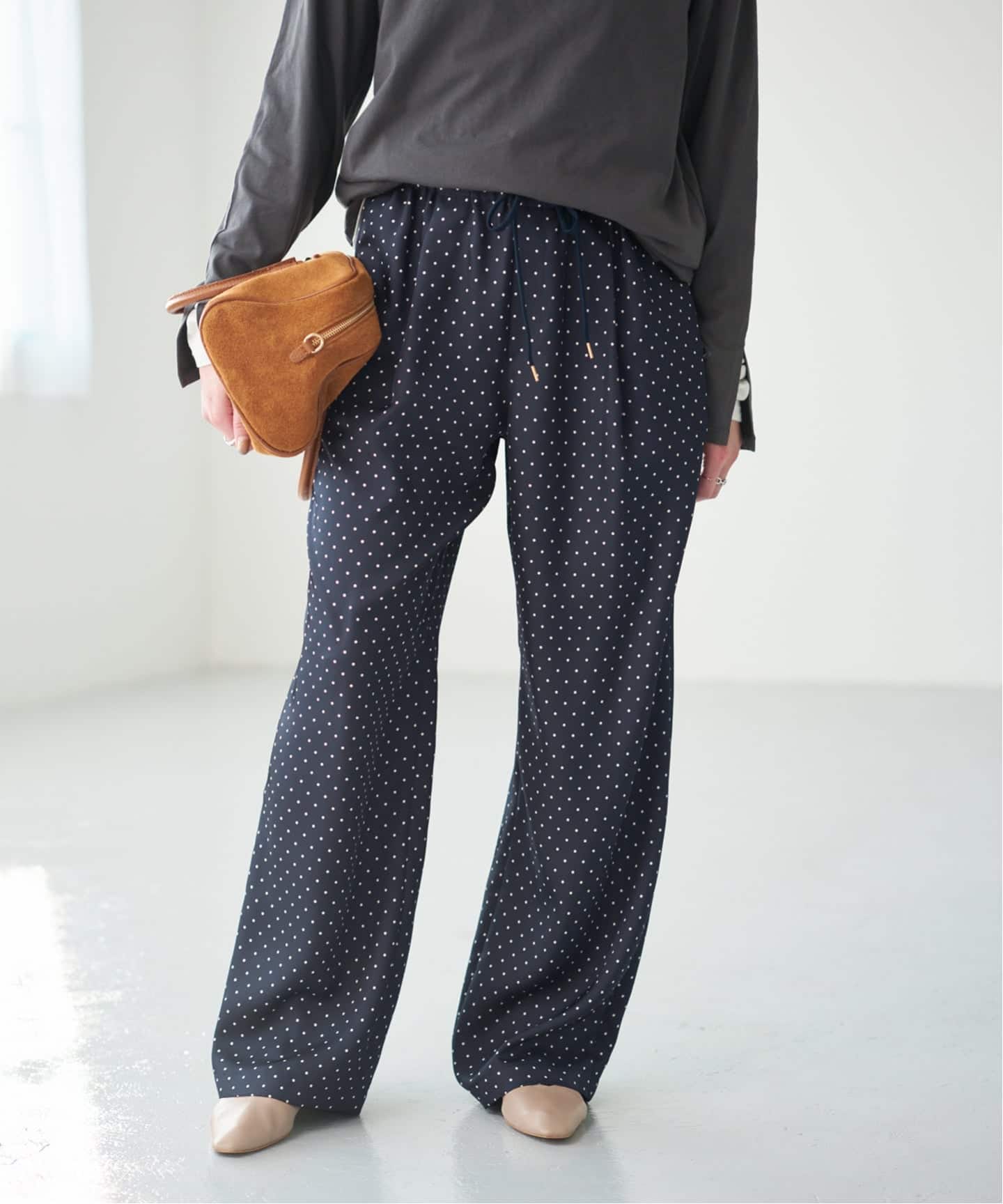 スピックアンドスパン　ファジーフラワーイージーパンツ、ノースリーブ 予約》ドットツイルイージーパンツ（その他パンツ）｜Spick and Span